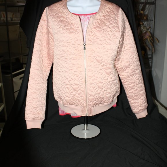Guess Puffy Jacket. - Picture 2 of 5
